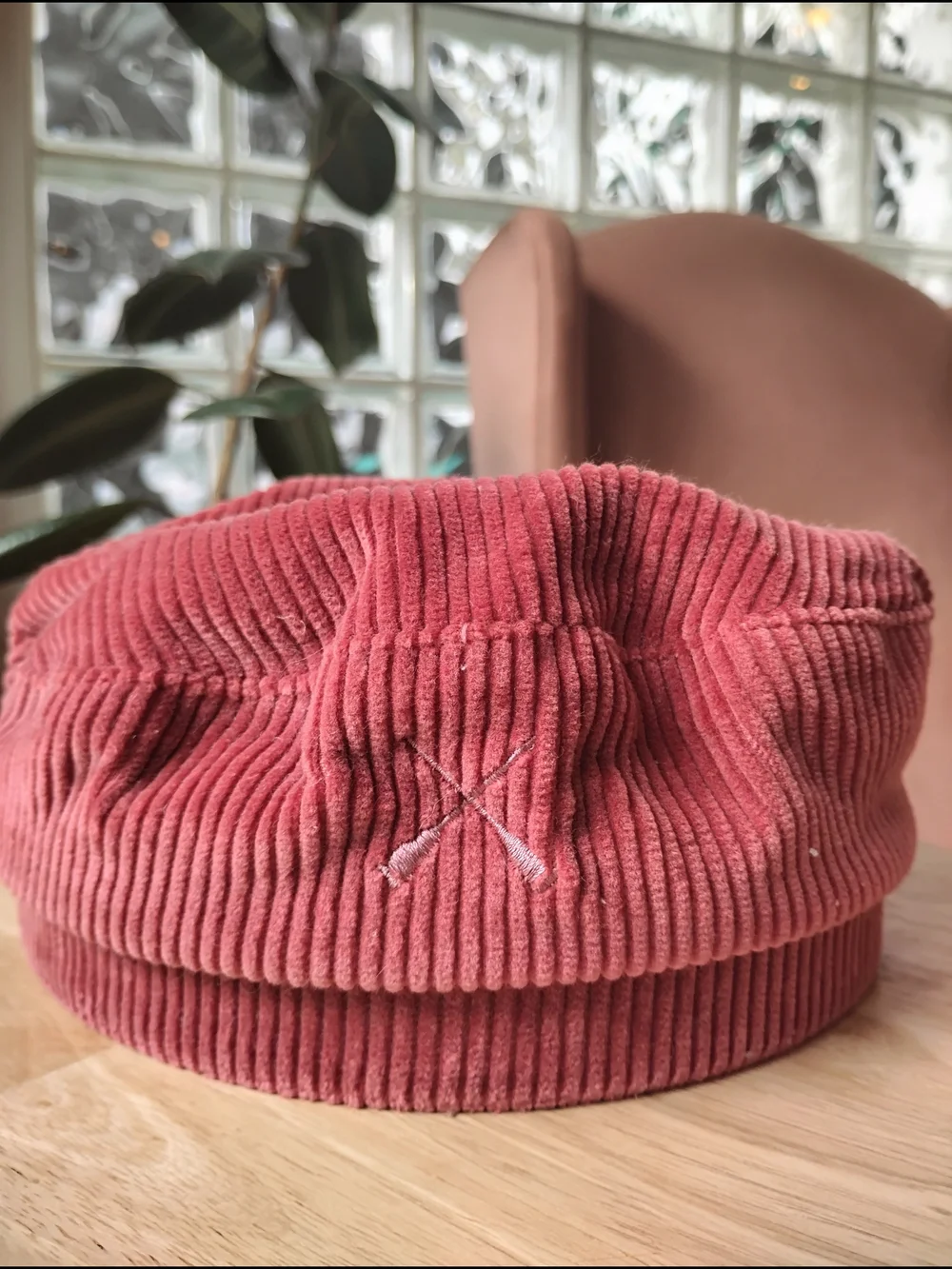 Beton Cire Corduroy Beret In Dusty Rose